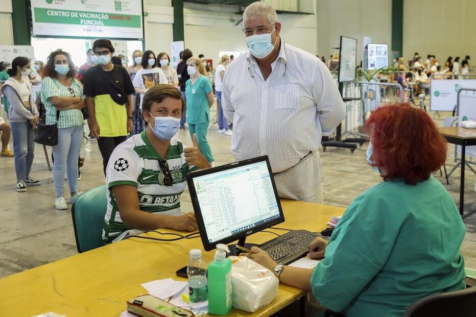 Vacinação dos adolescentes na Madeira