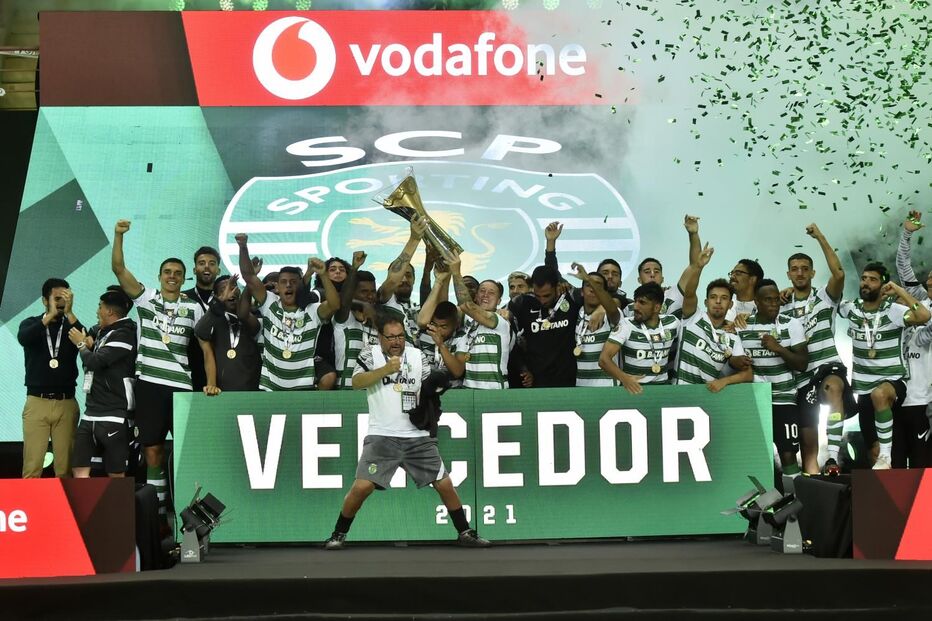 Sporting vence Supertaça