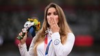 Atleta polaca doa medalha olímpica para pagar operação de bebé que luta pela vida