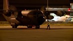 Quatro militares portugueses e 24 afegãos retirados de Cabul já estão em Lisboa
