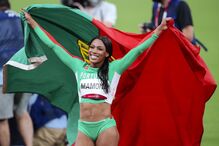 Patrícia Mamona vence medalha de prata nos JO