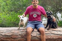 André Santos e o cão de Jani Gabriel