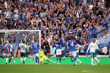 Leicester bate o Manchester City e conquista a primeira Supertaça da história do clube	