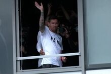 Lionel Messi já aterrou em Paris para assinar pelo PSG