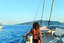 Filha do ex-presidente angolano mostra detalhes das férias nas redes sociais 