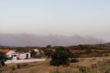 Fumo proveniente de fogo em Castro Marim