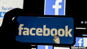 Ex-funcionária do Facebook acusa rede social de prejudicar crianças e aumentar polarização nos EUA
