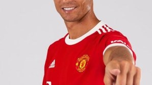 Cristiano Ronaldo já veste a camisola do Manchester United