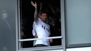 Lionel Messi já aterrou em Paris para assinar pelo PSG