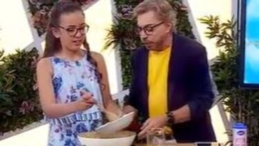 Mini 'chef' Ana Marta ensina a fazer tortilhas doces