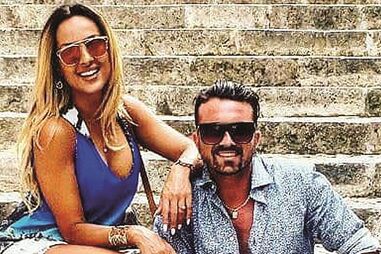 João com a ex-namorada Dina Kelly