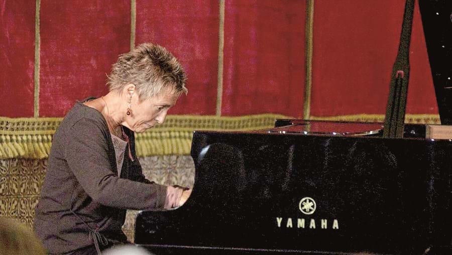A mais internacional pianista portuguesa atua, em dezembro, no palco da fundação sediada em Lisboa   