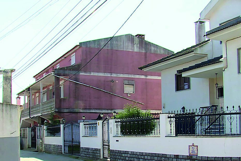 Crime ocorreu em barracão, em Agualva