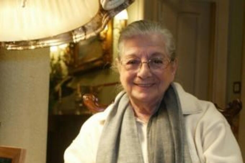 Eunice Muñoz no set de gravações da novela 'Mistura Fina'