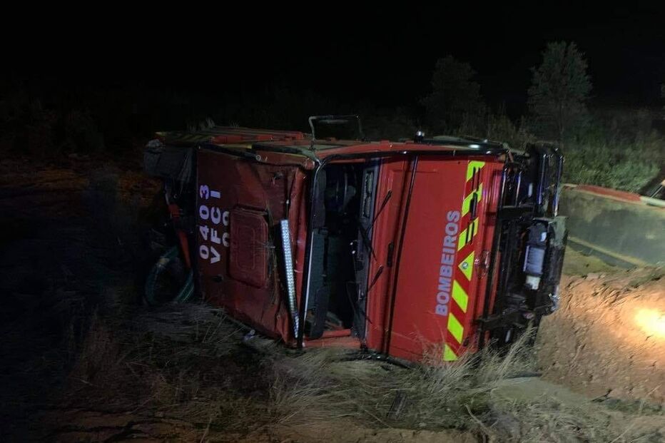 Bombeiros feridos em despite de viatura de combate a incêndio em Macedo de Cavaleiros