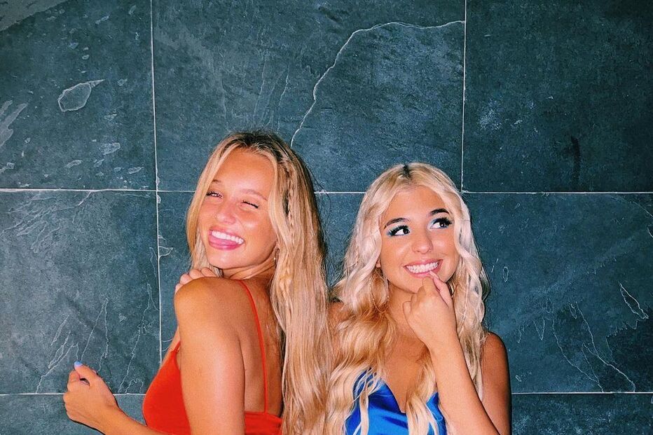 Bárbara Bandeira e Margarida Corceiro 