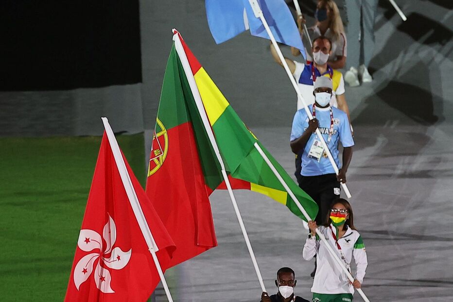 Pedro Pichardo é o porta-estandarte na cerimónia de encerramento dos Jogos Olímpicos