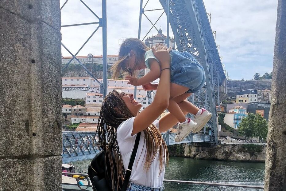 Sara Barradas com a filha