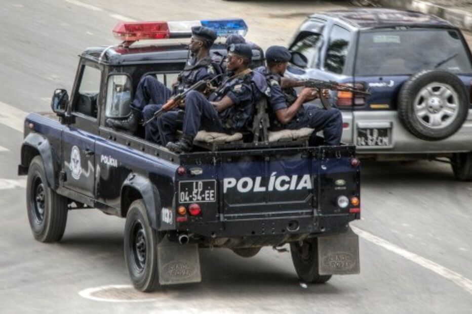 Polícia em Luanda