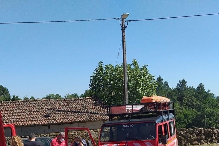 Bombeiros Voluntários de Salto socorreram feridos