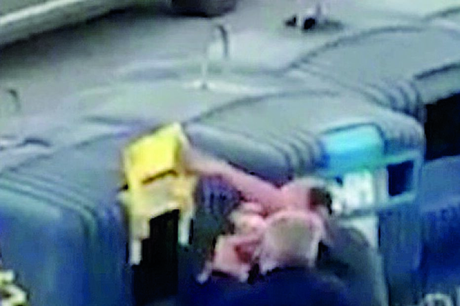 Bebé encontrado em ecoponto