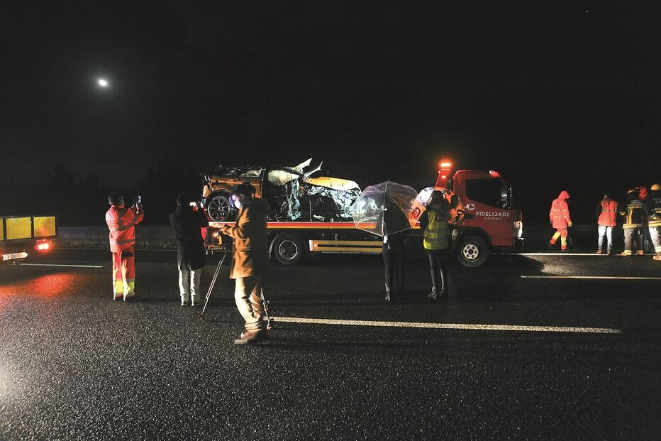 Acidente que vitimou Sara Carreira