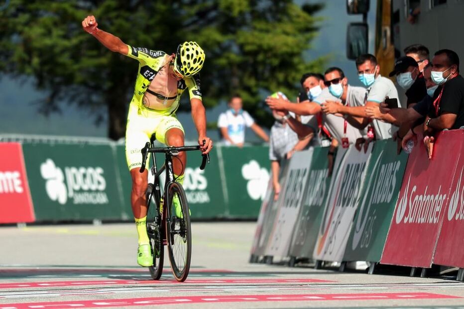 uruguaio Mauricio Moreira (Efapel) ganhou este sábado na Senhora da Graça (Mondim de Basto), 9º etapa da Volta a Portugal