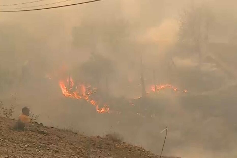 Vento forte provoca reacendimento em Castro Marim