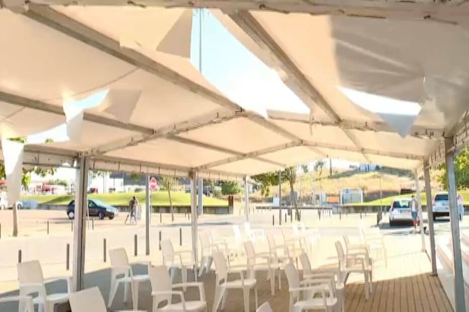 2021-08-17_10_14_27 Centro de vacinação contra a Covid-19 vandalizado na Azambuja.jpg