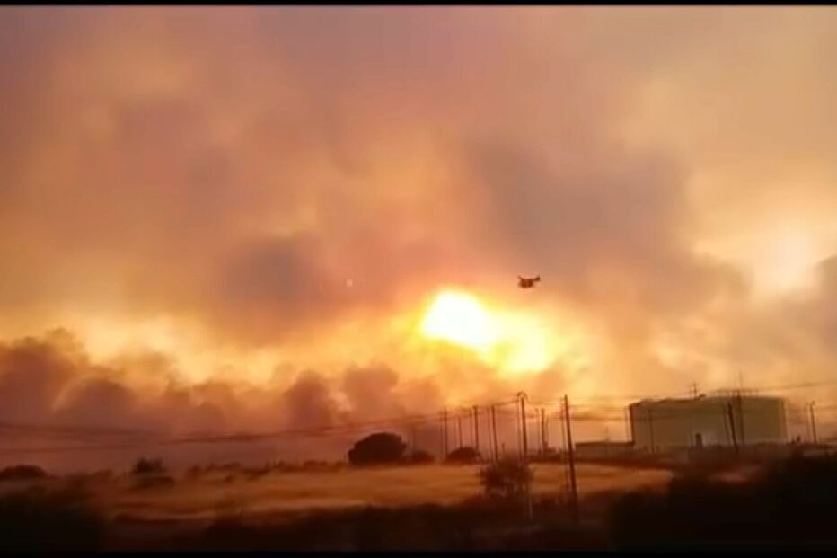 2021-08-18_09_44_03 Fogo em Castro Marim devorou 650 hectares por hora.jpg