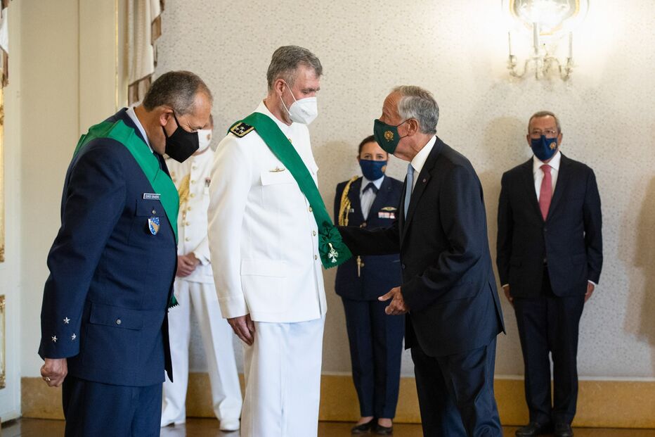 Presidente da República condecora Vice-Almirante Gouveia e Melo 