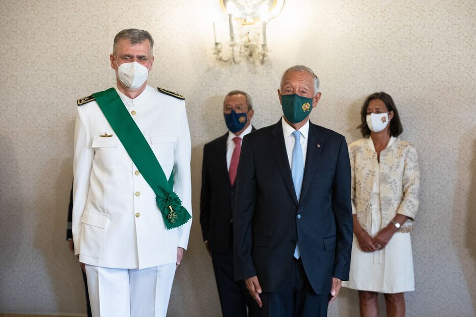 Presidente da República condecora Vice-Almirante Gouveia e Melo 