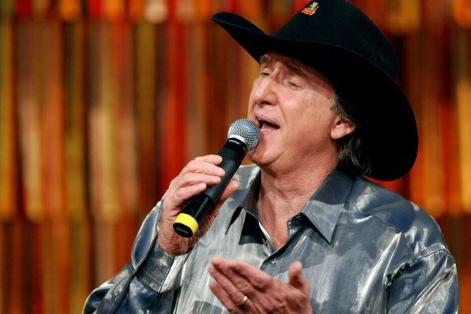 Sérgio Reis é cantor