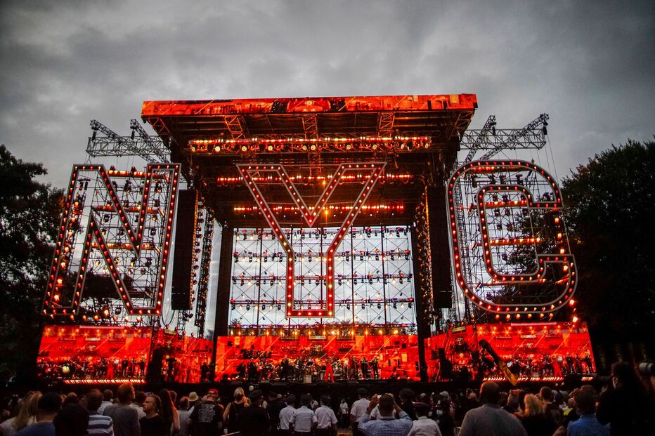 Furacão Henri põe fim a concerto em Nova Iorque com Paul Simon e Bruce Springsteen