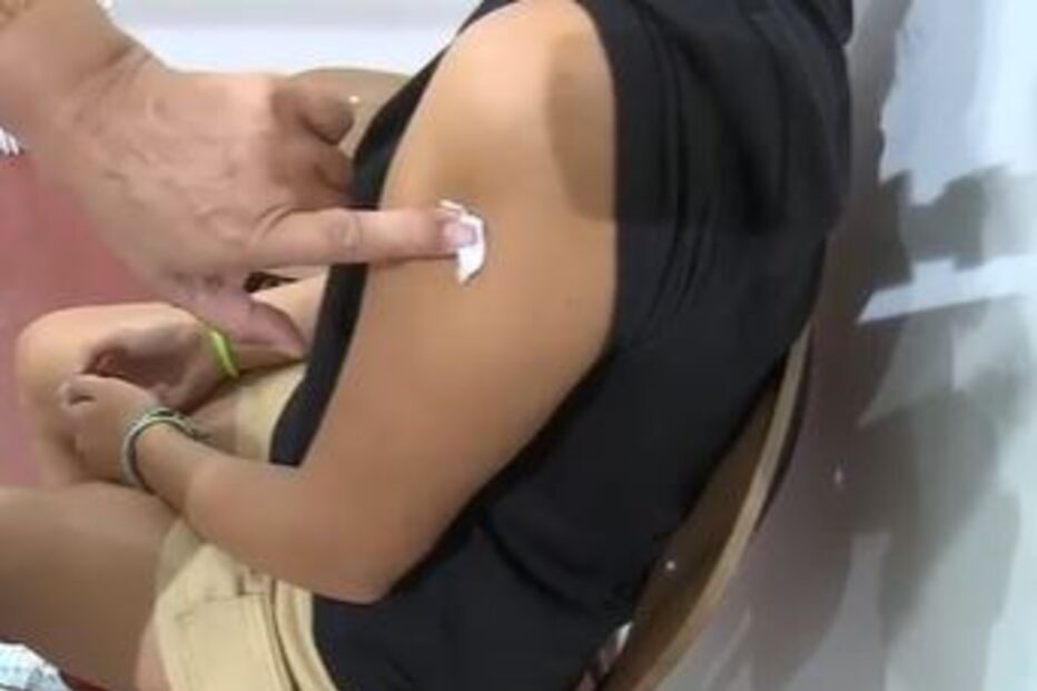 Vacinação de jovens contra a Covid-19