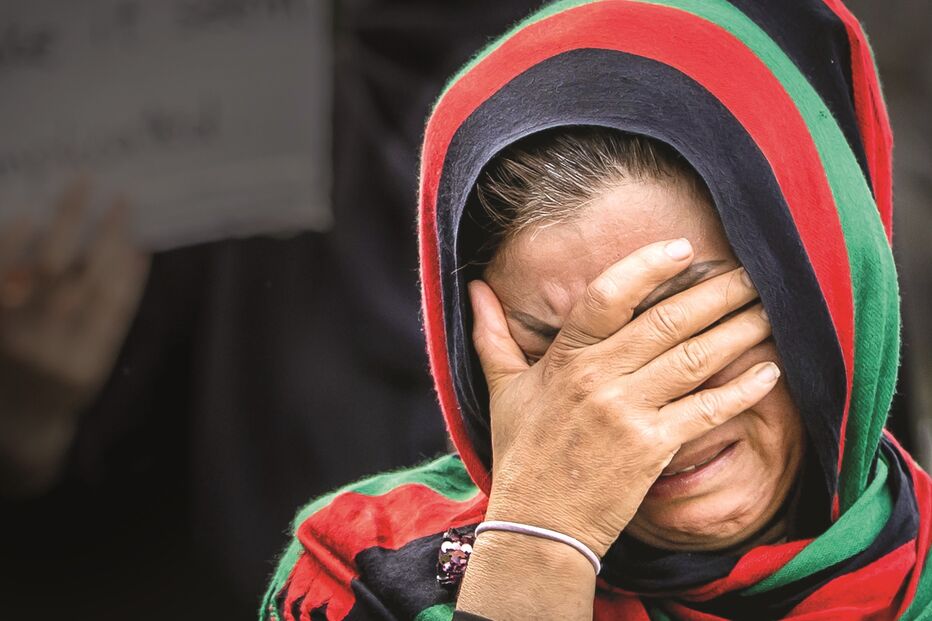 Mulheres são quem mais receia as restrições e a violência que os novos líderes poderão impor num país há 20 anos sem eles 