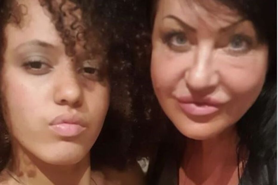 Phoenix Rae Blue e Jessie Jo 