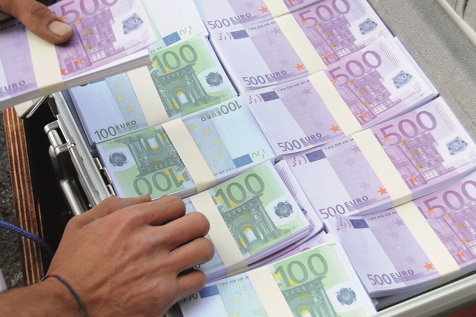 dinheiro, notas, burla