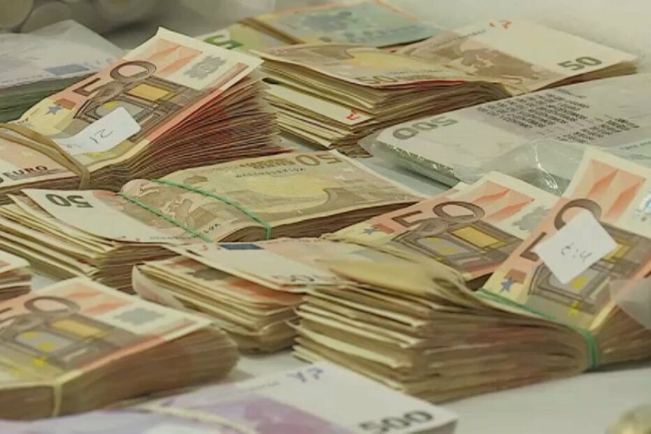 Megaburlão de Santa Maria da Feira apanhado no Brasil