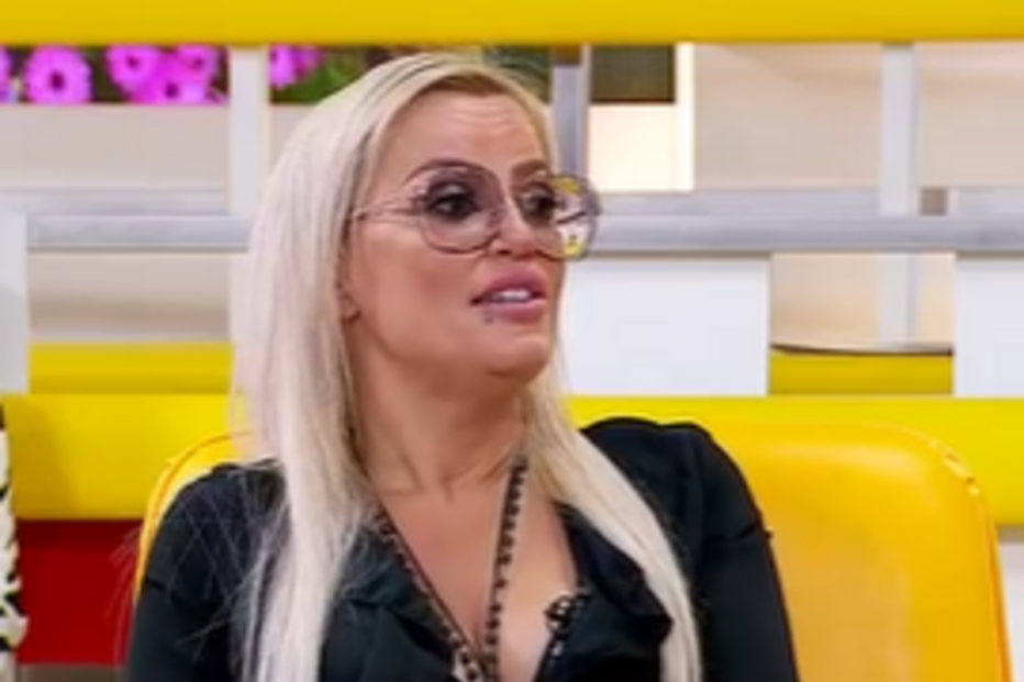 Ruth Marlene admite que sofreu de Bullying e diz que ficou em lágrimas		