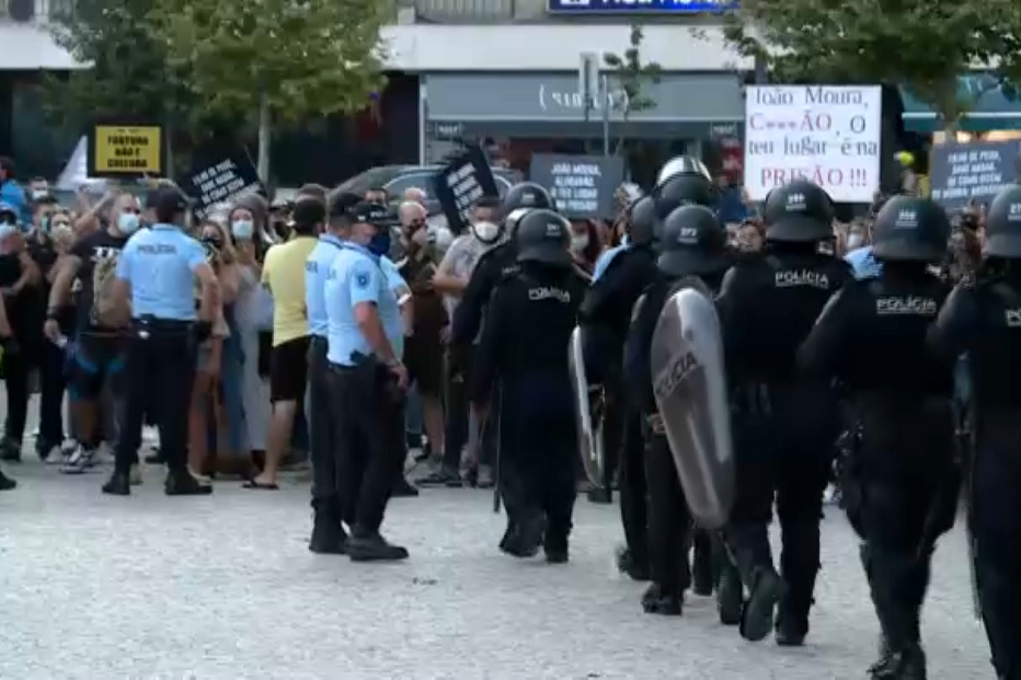 Ânimos exaltados no Campo Pequeno obrigam à intervenção do corpo da PSP