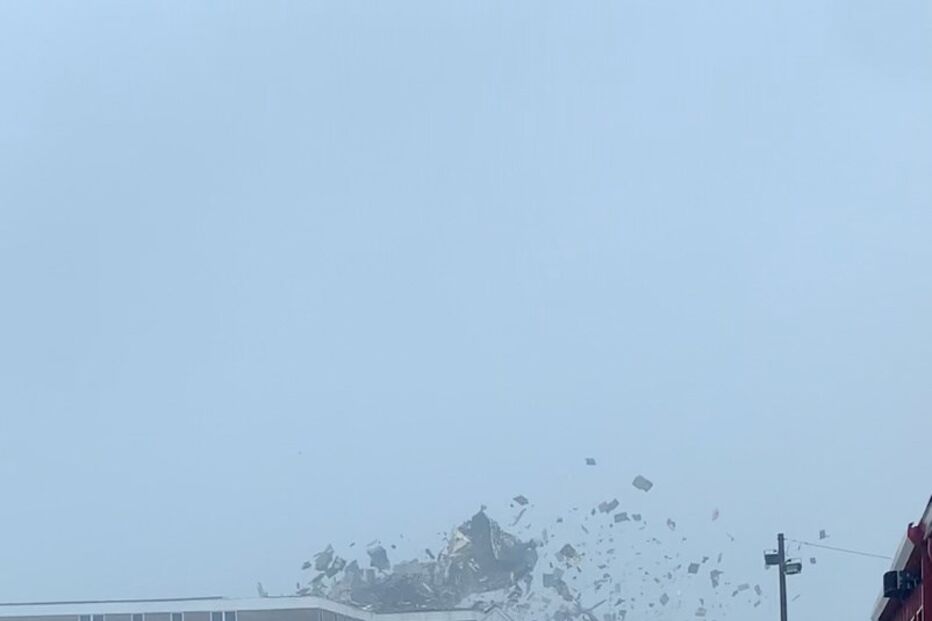 Destruição causada pelo furacão Ida