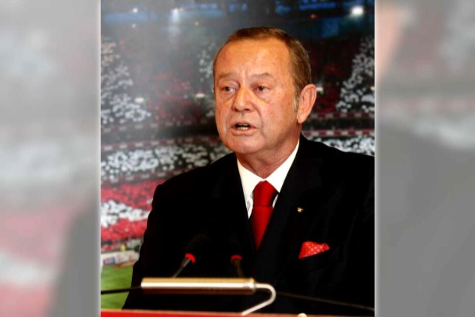 294 milionários ocultam fortunas através de esquema de 'Zé das Medalhas'