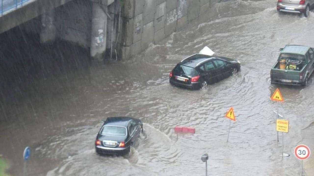 Chuva intensa provoca inundações e queda de muros em Famalicão 