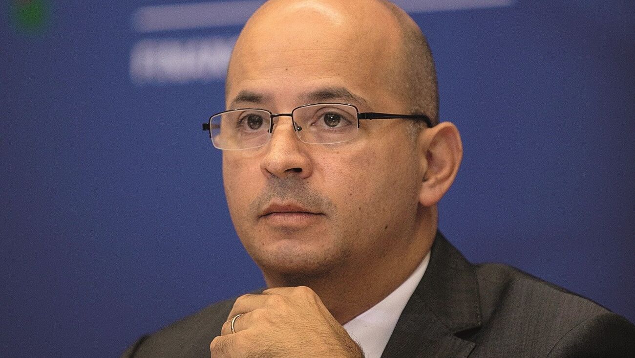 João Leão viu o défice derrapar durante o mês de agosto 