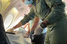 Força Aérea transporta bebé e criança de urgência