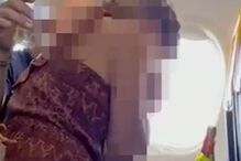 Passageiro em choque com casal a fazer sexo ao seu lado em pleno voo da Ryanair