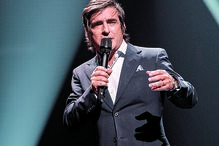 O fadista Camané atua no palco principal 