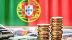 Economia portuguesa vai continuar a recuperar após abalo da crise, mas faltam mudanças profundas