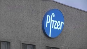 Agência Europeia do Medicamento aprova comprimido da Pfizer para tratar a Covid-19